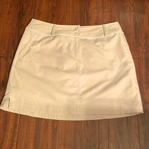 Adidas Beige Clima Cool Golf Skort . SZ 12 . NEW condition .